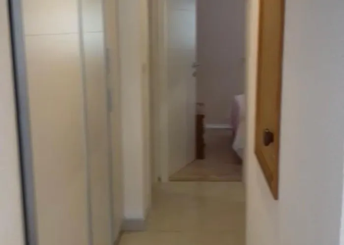 Bela & Mare Willa Blace